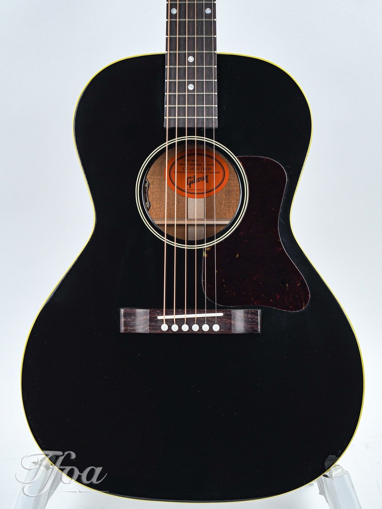 Gibson L00 Original Ebony | The Fellowship of Acoustics